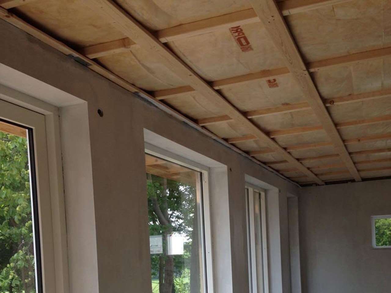 Her ses en komblet renovering af hus i Juelsminde, Horsens, Hedensted - hvor specielt loftet bliver renoveret